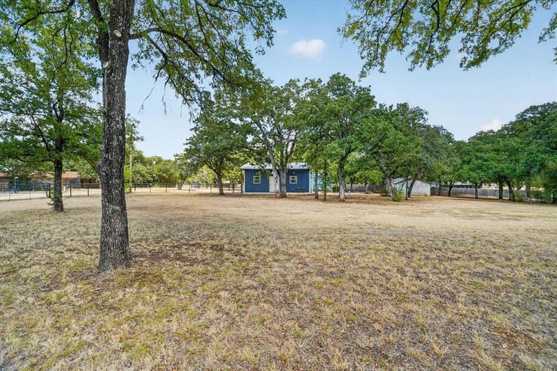 237 Live Oak Loop, Whitney TX 76692 - Photo 36