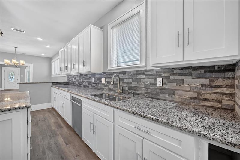 316 S Montreal Avenue, Dallas TX 75208 - Photo 13