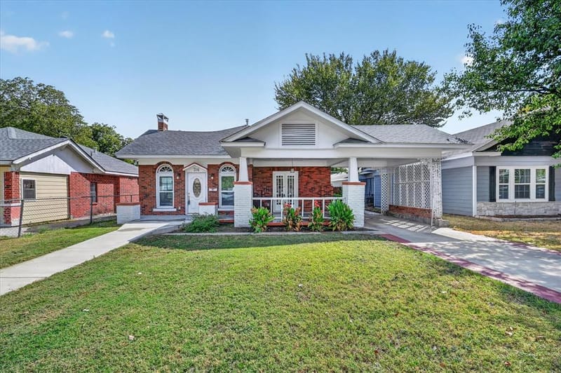 316 S Montreal Avenue, Dallas TX 75208