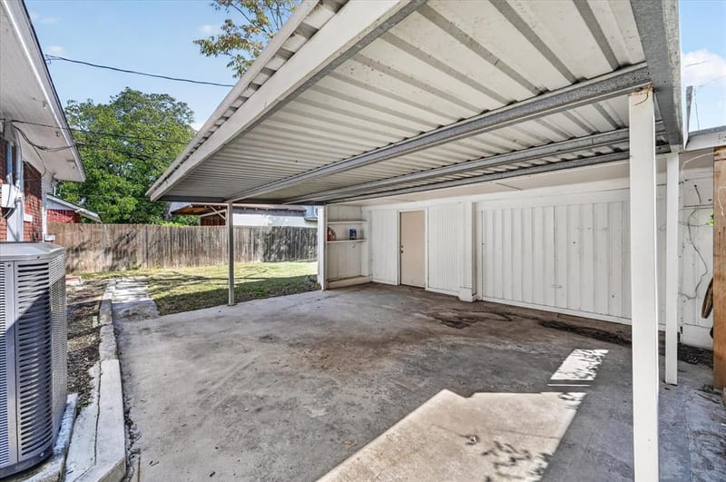 316 S Montreal Avenue, Dallas TX 75208 - Photo 31