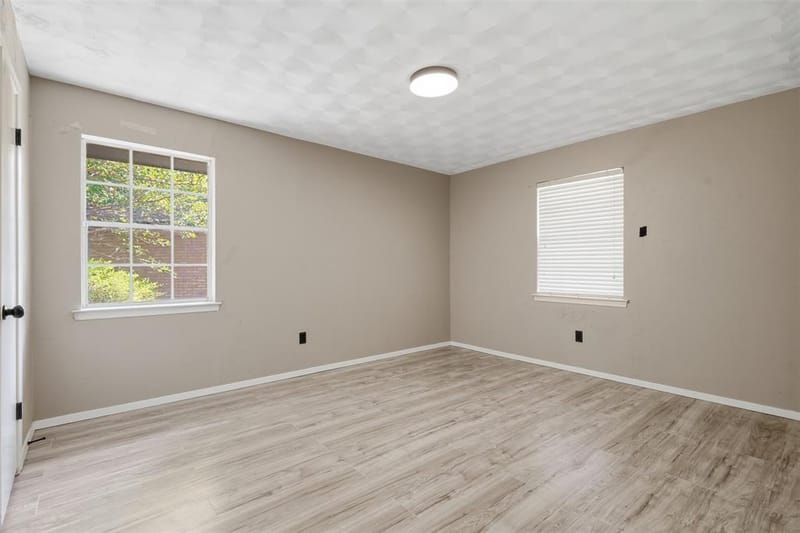 439 Shorewood Drive, Duncanville TX 75116 - Photo 11