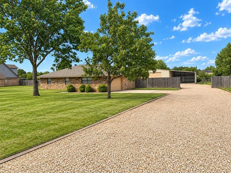 141 S Meadowbrook Drive, Pottsboro TX 75076