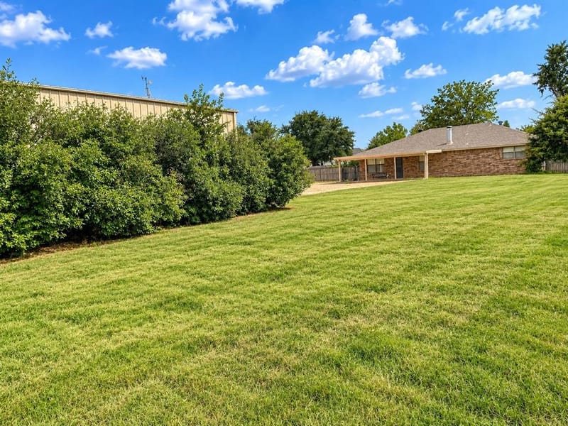 141 S Meadowbrook Drive, Pottsboro TX 75076 - Photo 8