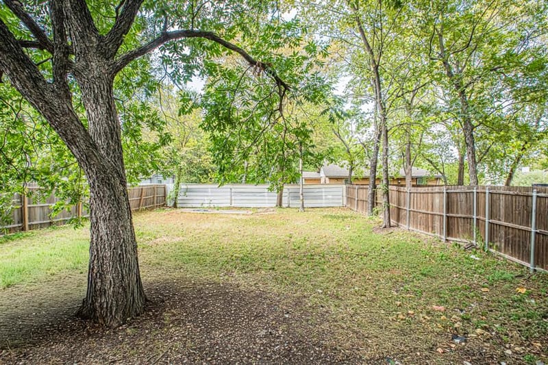 2543 E Ann Arbor Avenue, Dallas TX 75216 - Photo 36