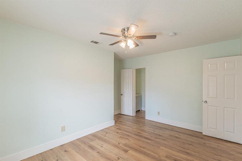 2543 E Ann Arbor Avenue, Dallas TX 75216 - Photo 24