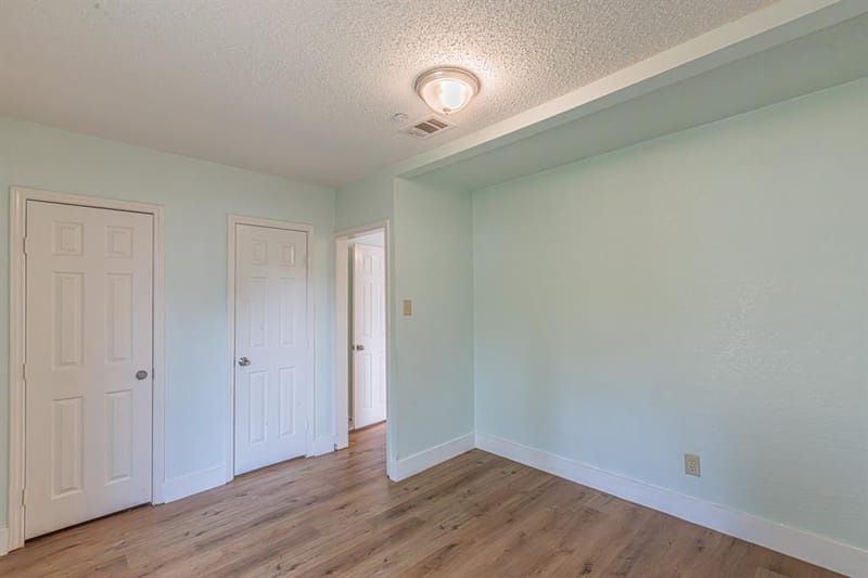 2543 E Ann Arbor Avenue, Dallas TX 75216 - Photo 30