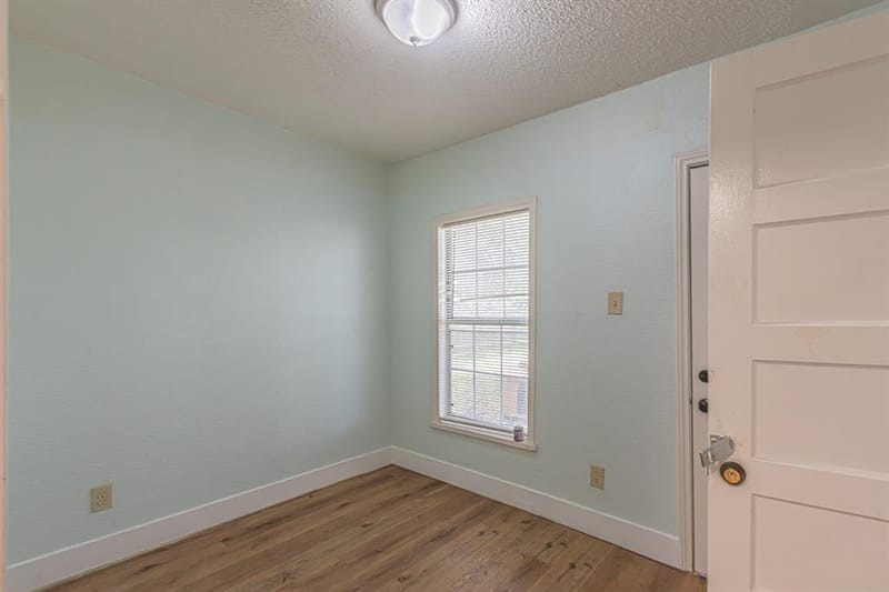 2543 E Ann Arbor Avenue, Dallas TX 75216 - Photo 19