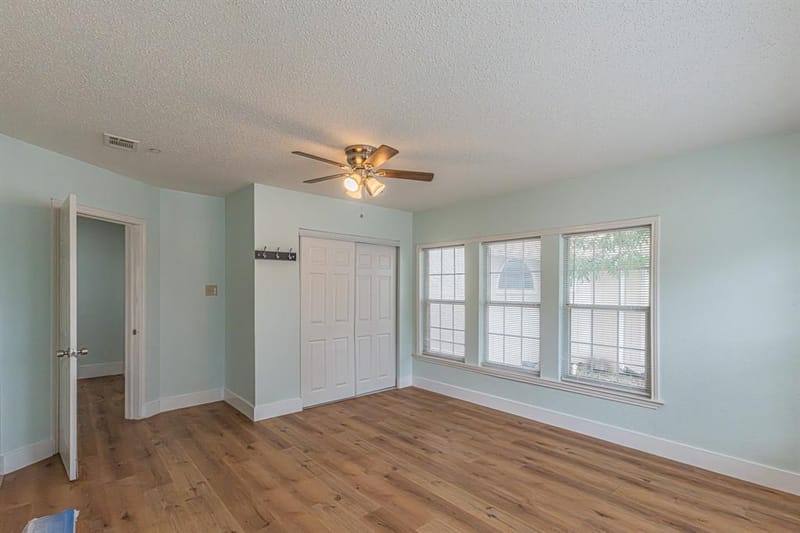 2543 E Ann Arbor Avenue, Dallas TX 75216 - Photo 35