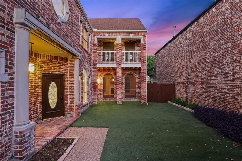 2820 Prestonwood Drive, Plano TX 75093 - Photo 3