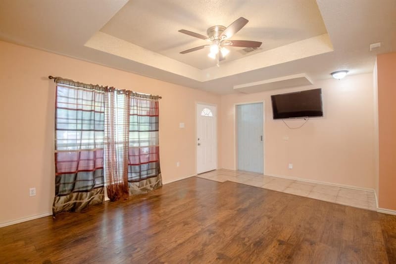2651 Anderson Street, Dallas TX 75215 - Photo 8