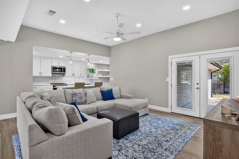 11335 Mccree Road, Dallas TX 75238 - Photo 7