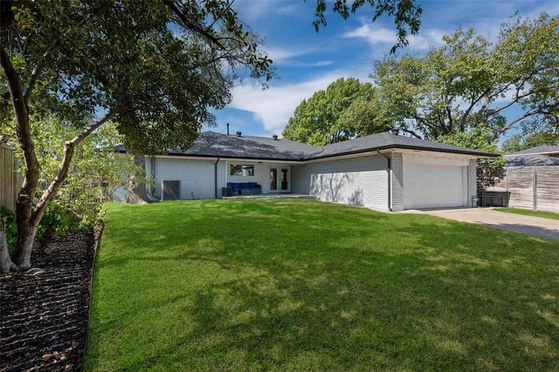 11335 Mccree Road, Dallas TX 75238 - Photo 30