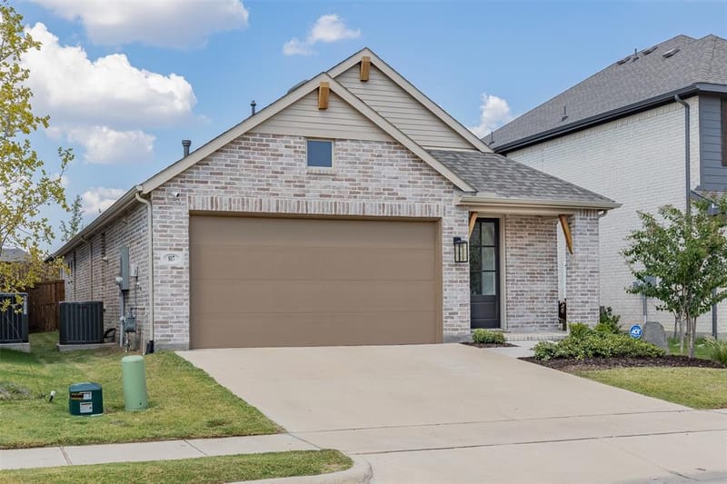 807 Sunflower Trail, Sherman TX 75092 - Photo 2