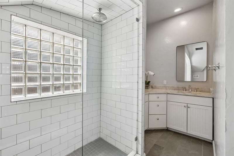 1027 Sarasota Circle, Dallas TX 75223 - Photo 23