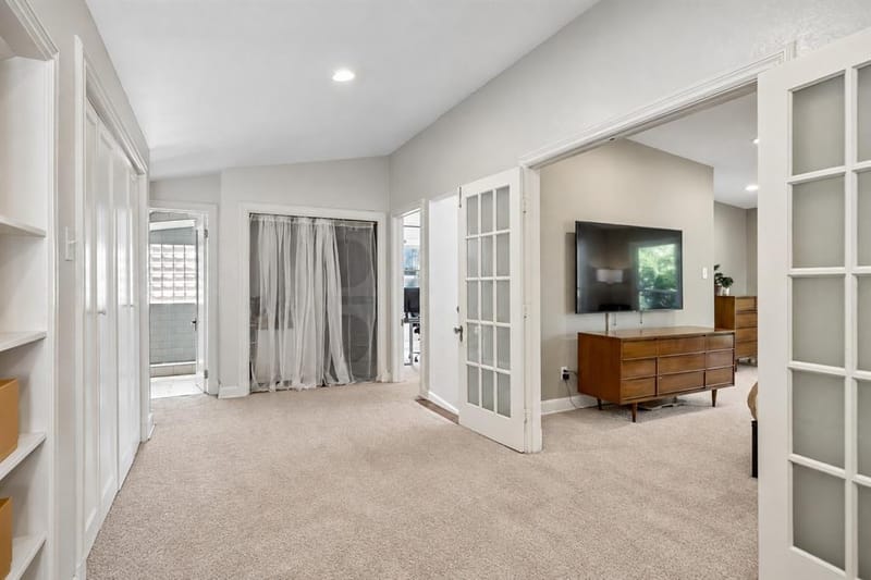 1027 Sarasota Circle, Dallas TX 75223 - Photo 24