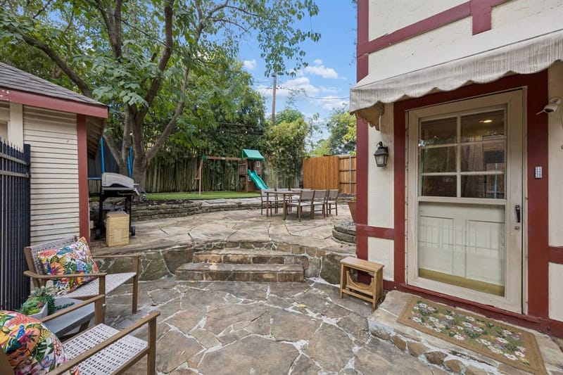 1027 Sarasota Circle, Dallas TX 75223 - Photo 30