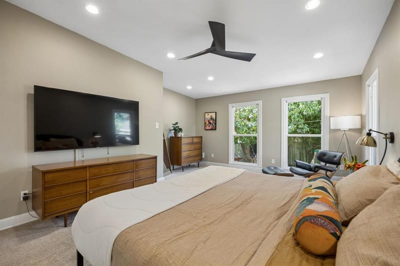1027 Sarasota Circle, Dallas TX 75223 - Photo 21