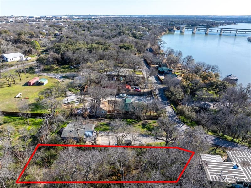 4838 Williams Spring Road, Fort Worth TX 76135 - Photo 2