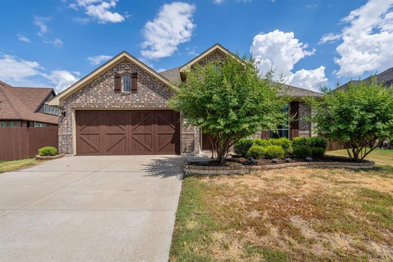 129 Sundance Circle, Waxahachie TX 75165