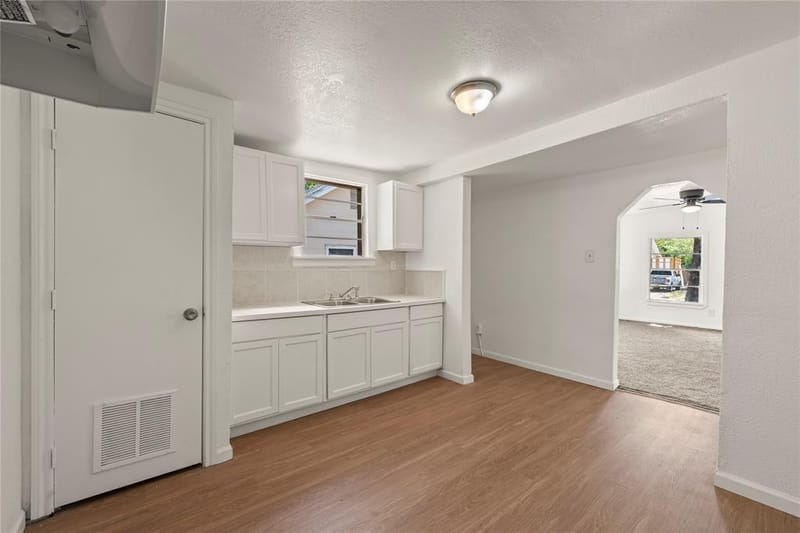 927 Oakwood Avenue, Waco TX 76706 - Photo 7