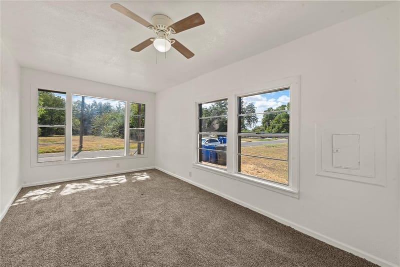 927 Oakwood Avenue, Waco TX 76706 - Photo 9