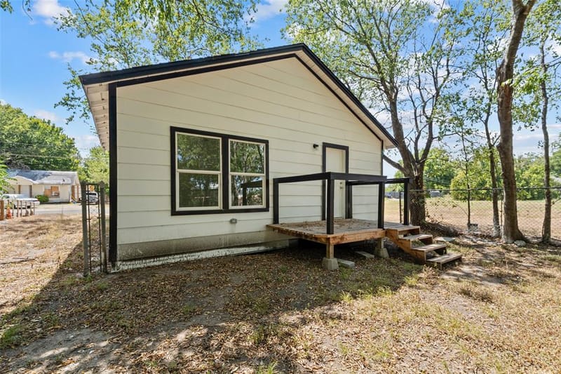 927 Oakwood Avenue, Waco TX 76706 - Photo 15
