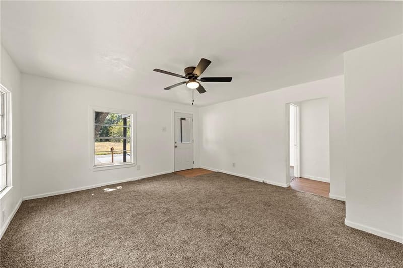 927 Oakwood Avenue, Waco TX 76706 - Photo 4