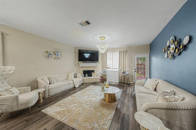 12361 Hawk Creek Drive, Frisco TX 75033 - Photo 10