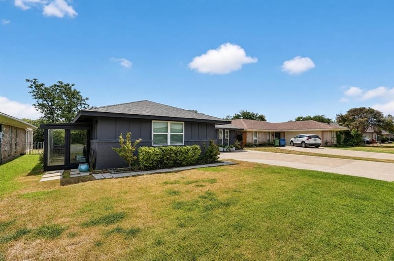 1610 Cecil Drive, Carrollton TX 75006 - Photo 2