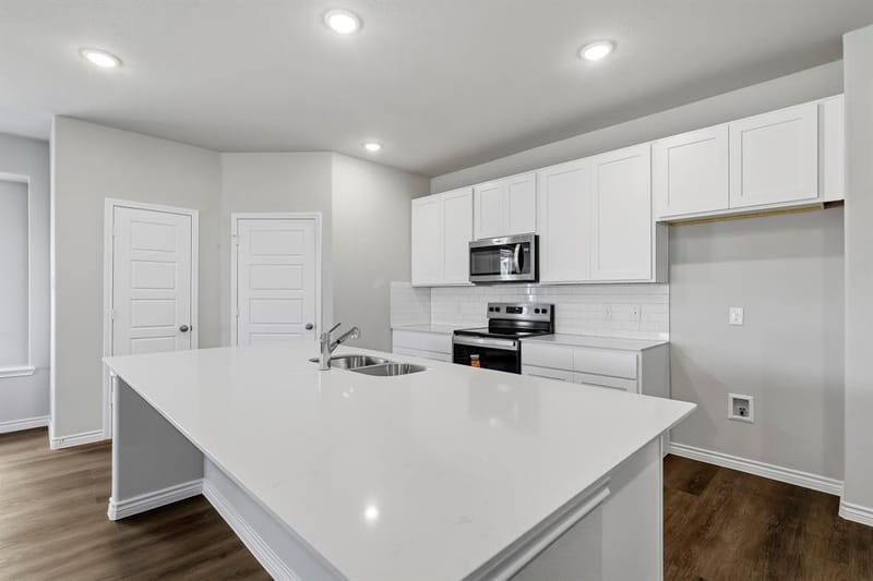 10620 Brocket Lane, Fort Worth TX 76036 - Photo 4