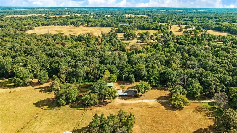 1965 County Road 44250, Powderly TX 75473 - Photo 17