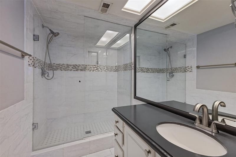 10207 Regal Oaks Drive # 210, Dallas TX 75230 - Photo 12