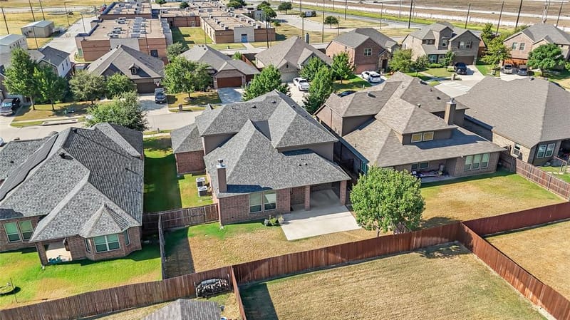 288 Hilltop Drive, Justin TX 76247 - Photo 2