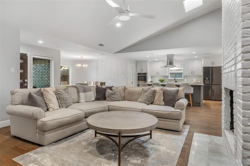 6639 Clearhaven Circle, Dallas TX 75248 - Photo 4