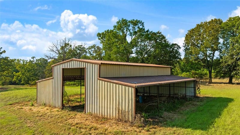 6517 County Road 45600, Blossom TX 75416 - Photo 31