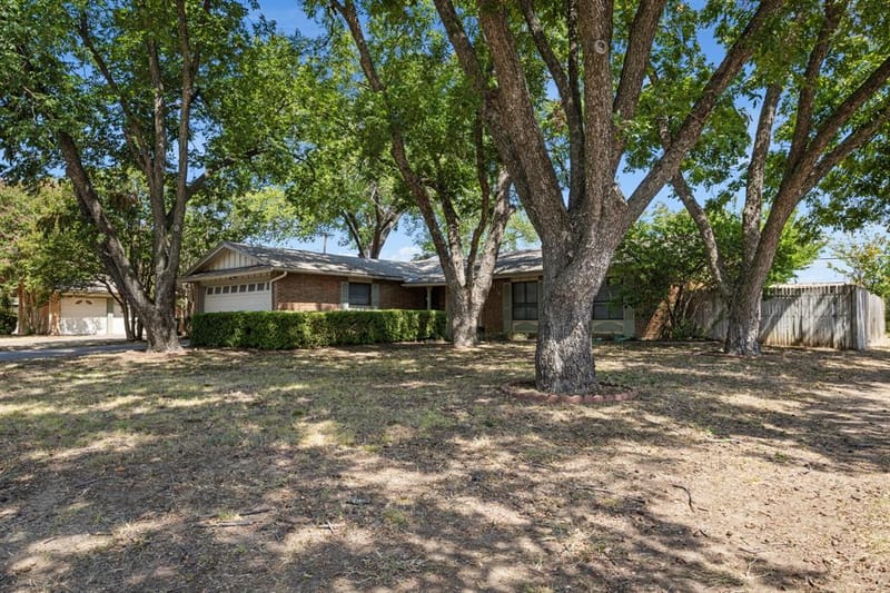 419 Buffalo Drive, Arlington TX 76013 - Photo 21