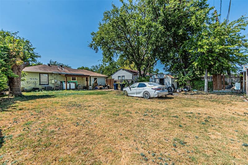 305 Chandler Drive, Garland TX 75040 - Photo 23