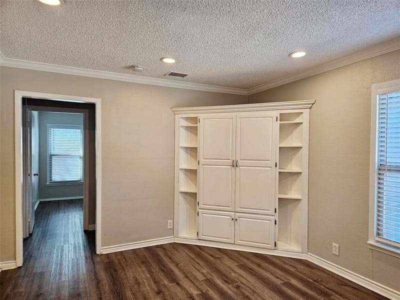 10630 Newcombe Drive, Dallas TX 75228 - Photo 6