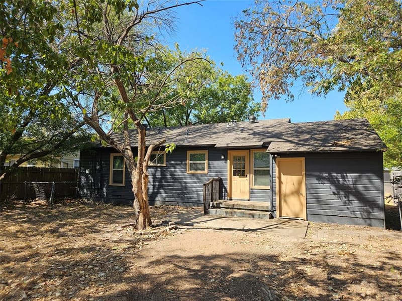 10630 Newcombe Drive, Dallas TX 75228 - Photo 16