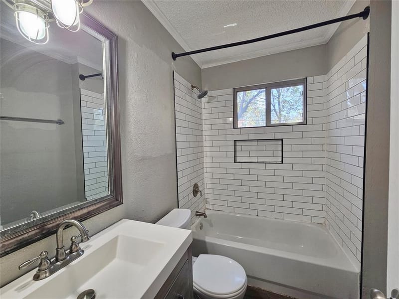 10630 Newcombe Drive, Dallas TX 75228 - Photo 14