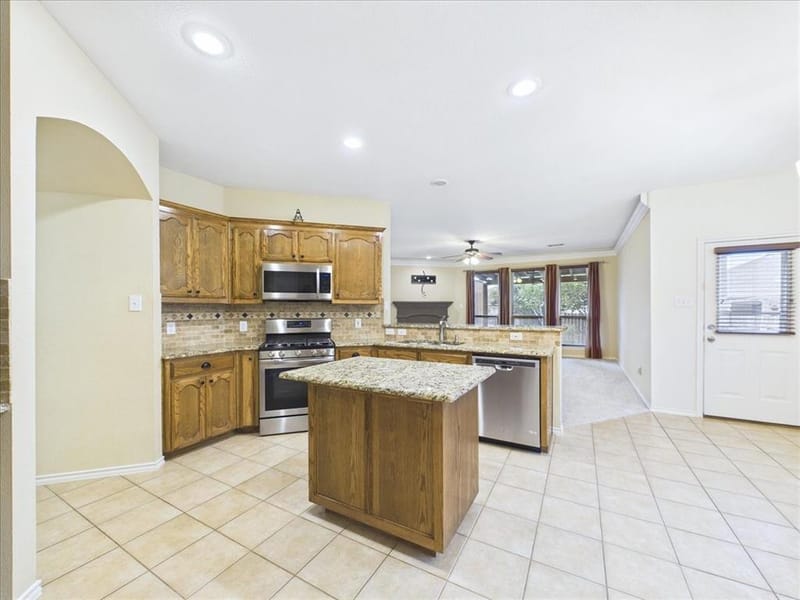 4057 Claymore Lane, Fort Worth TX 76244 - Photo 8