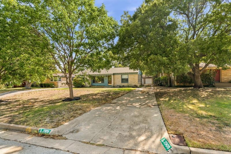 2909 Ryan Place Drive, Fort Worth TX 76110 - Photo 36