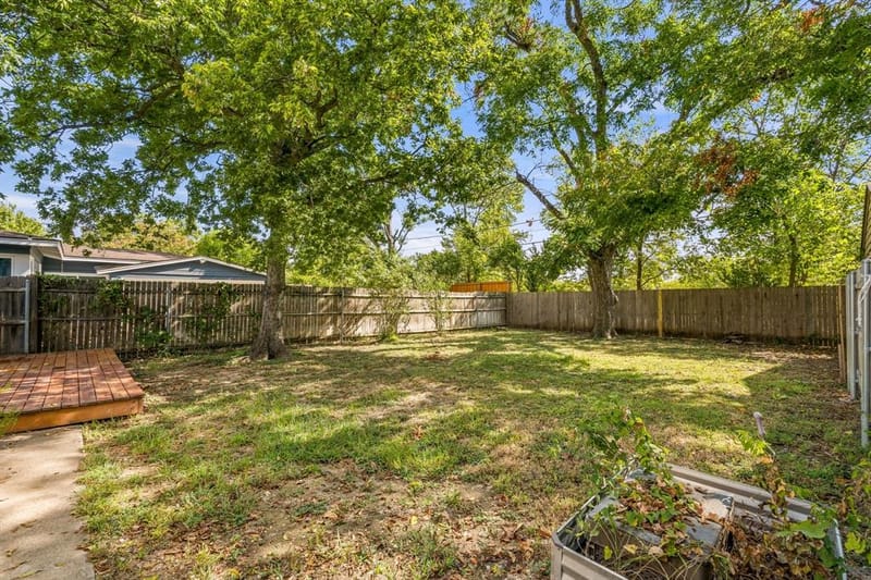 2909 Ryan Place Drive, Fort Worth TX 76110 - Photo 33