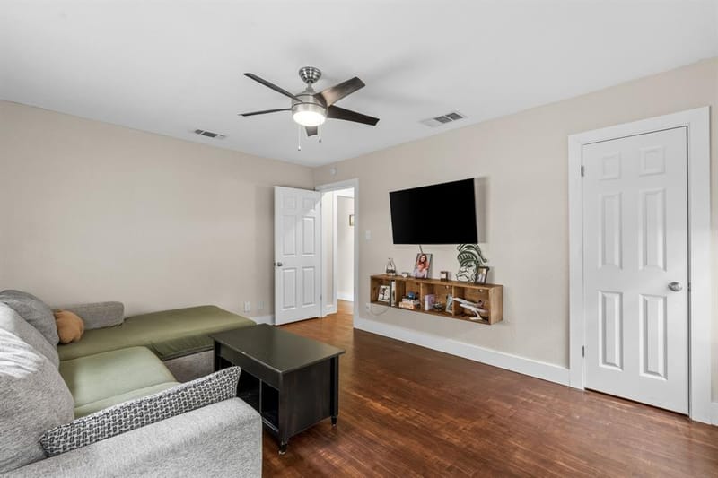 2909 Ryan Place Drive, Fort Worth TX 76110 - Photo 19