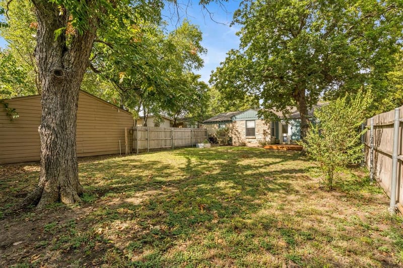 2909 Ryan Place Drive, Fort Worth TX 76110 - Photo 31