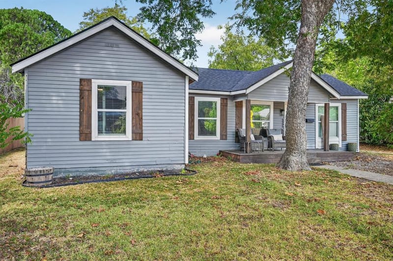 209 Cynisca Street, Waxahachie TX 75165