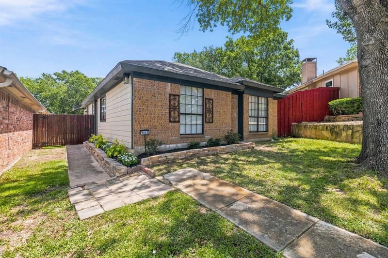 1803 Sherwood Place, Carrollton TX 75006 - Photo 2