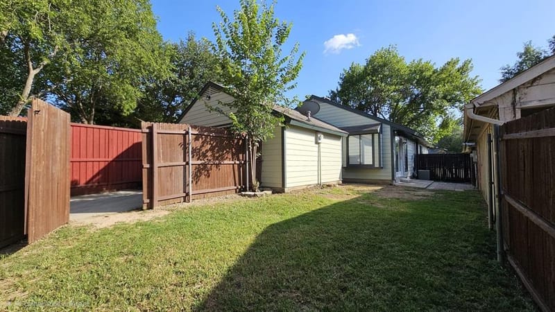 1803 Sherwood Place, Carrollton TX 75006 - Photo 24