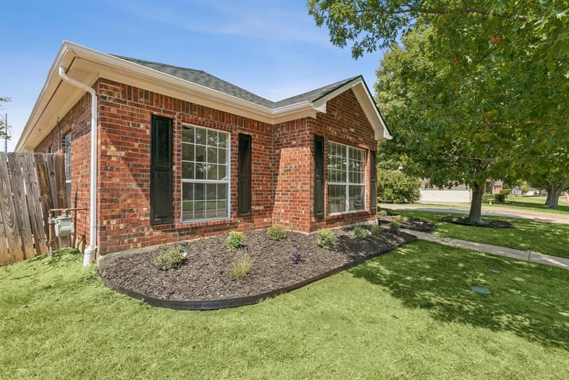 636 Whitetail Deer Lane, Crowley TX 76036 - Photo 3