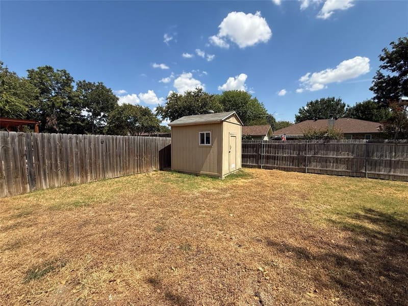 355 Ridgecrest Drive, Saginaw TX 76179 - Photo 16